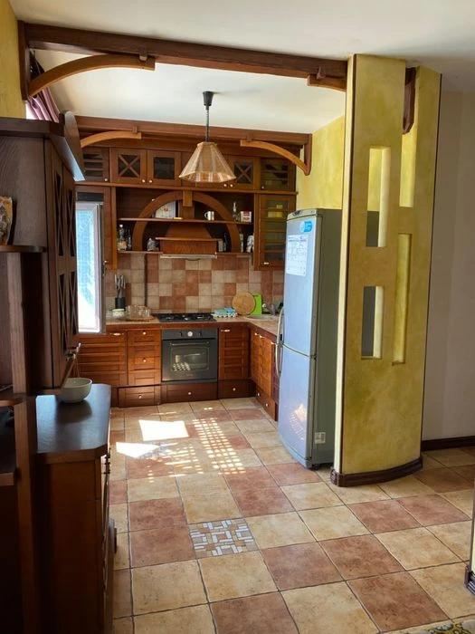 For sale 3-bedroom apartment in the embankment area