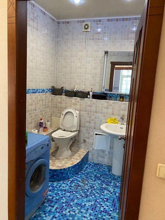 For sale 3-bedroom apartment in the embankment area