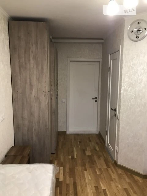 Room for sale 11.7 sq. m. on Novoukrainska St. 2/6, apt. 6