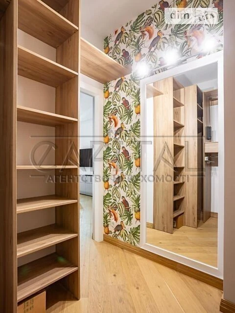 Sale of 4-room apartment 135 sq. m. on 26 McCain John Street • ID