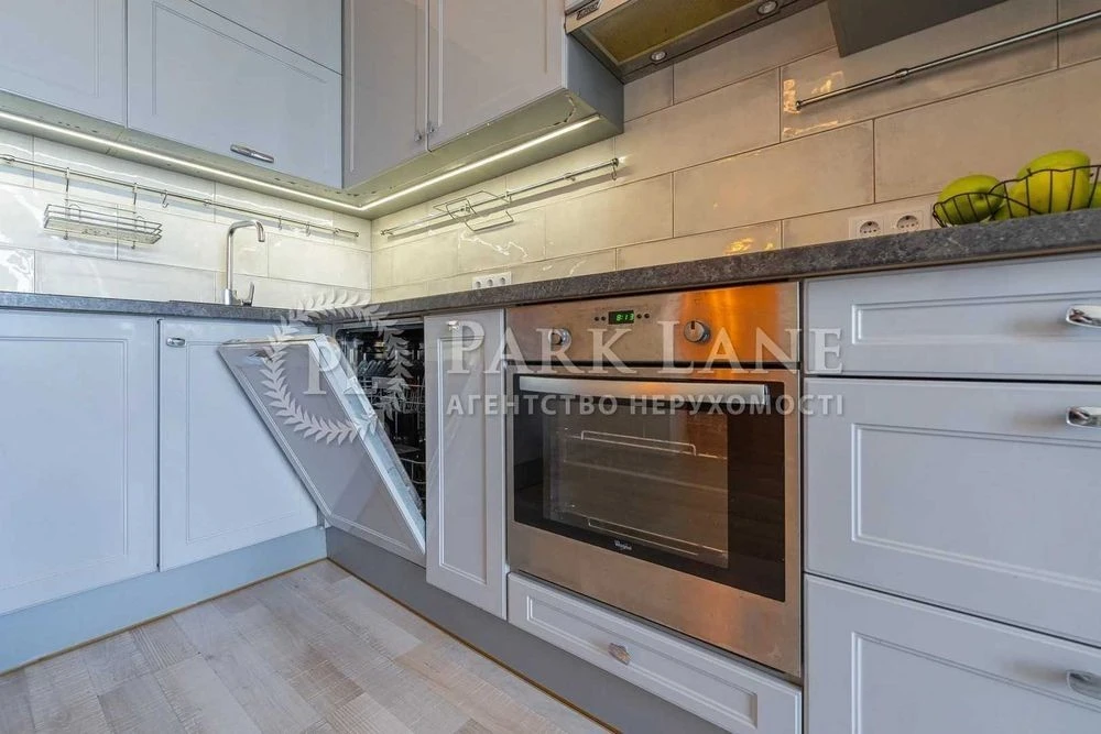 WITHOUT % Sale of 1-room apartment Glushkova 9g M Teremky Holosiivskyi
