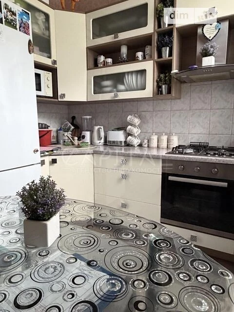 Sale of 2-room apartment 56 sq. m on Pryvokzalna Street 8/1 • ID 34