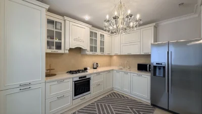 Spacious 3-room apartment in the Oleksandrivsky residential complex -1