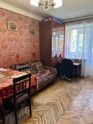 Selling a real 2-bedroom apartment in New Houses, 3 minutes from the Dvor metro station.