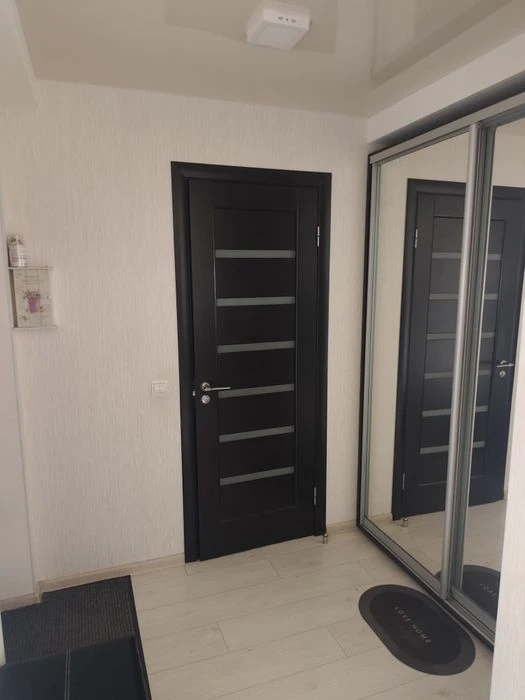 Продам 3х комнатную в центре Хортицкого р-на, ост. Школа. ТО
