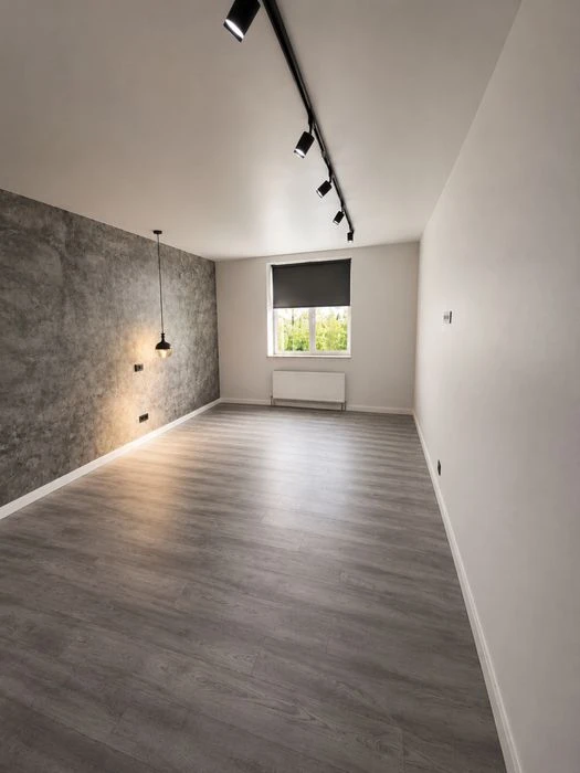 European-style two-room apartment 48 m² with designer renovation | Double-sided |