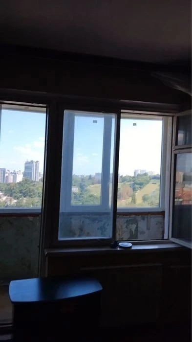 Продам 1-комнатную Соломенка/Вокзал