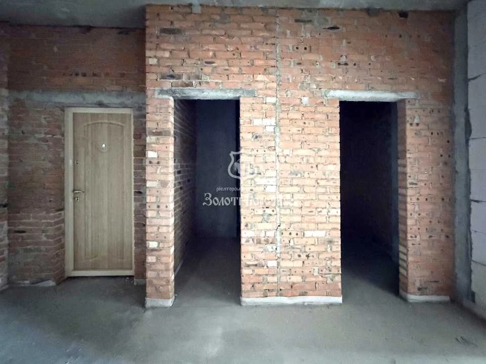 Apartment. Kyiv, Shchekavytska St.