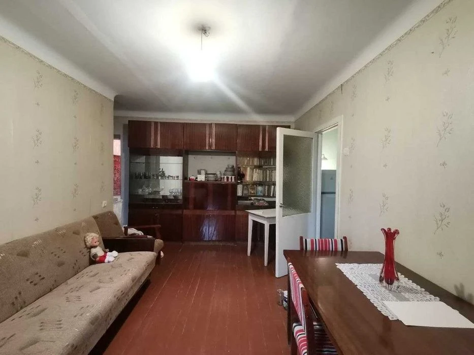 Продаж 3-кімнатної квартири  на вул. Щасливій