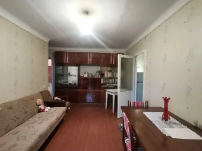 Продаж 3-кімнатної квартири  на вул. Щасливій