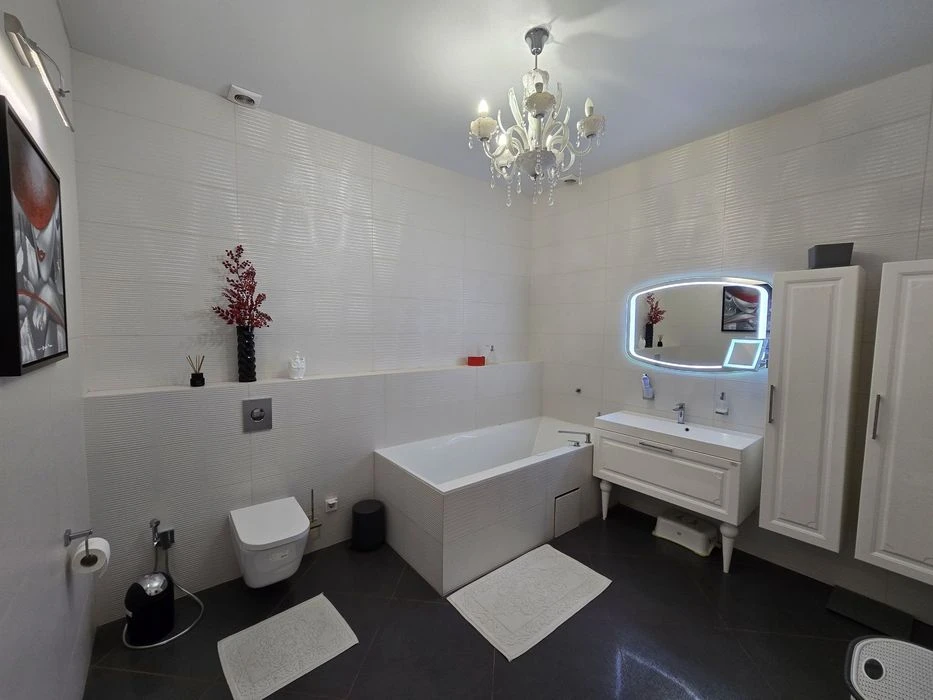 House for sale, 10 acres, 300m², pool