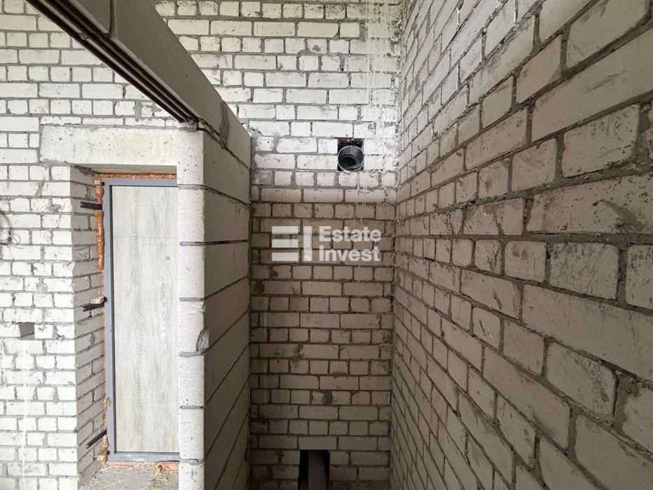 Продам 1 комн. двухуровневую квартиру-студию на ул. Авиахимическая