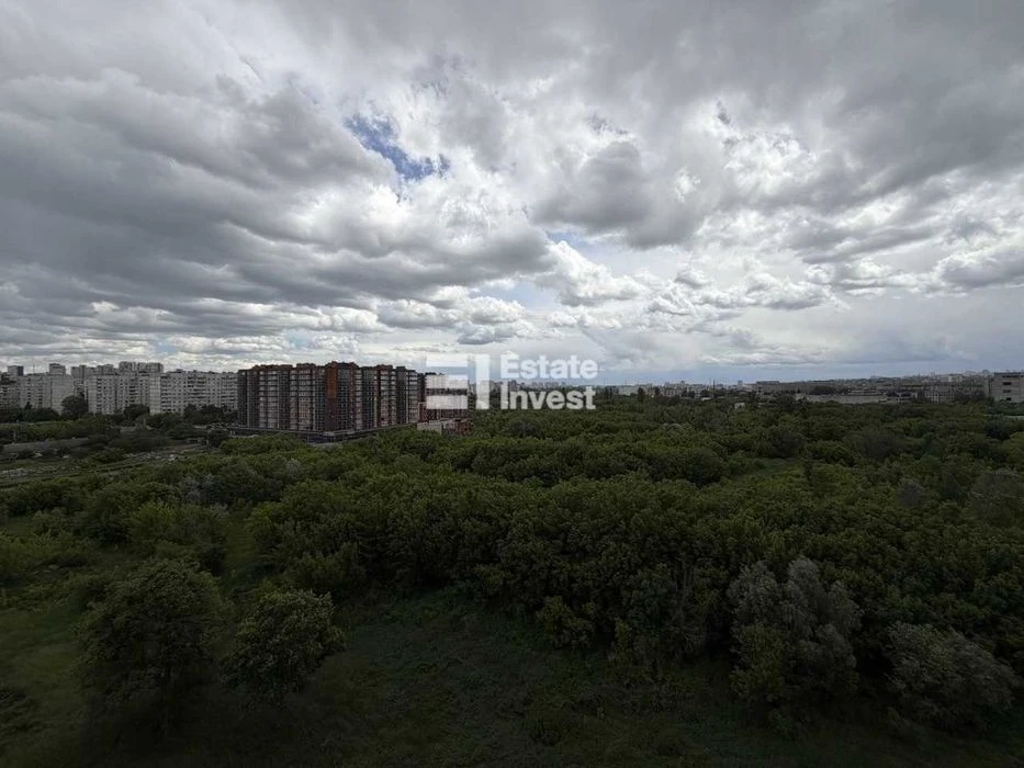 Продам 1 комн. двухуровневую квартиру-студию на ул. Авиахимическая