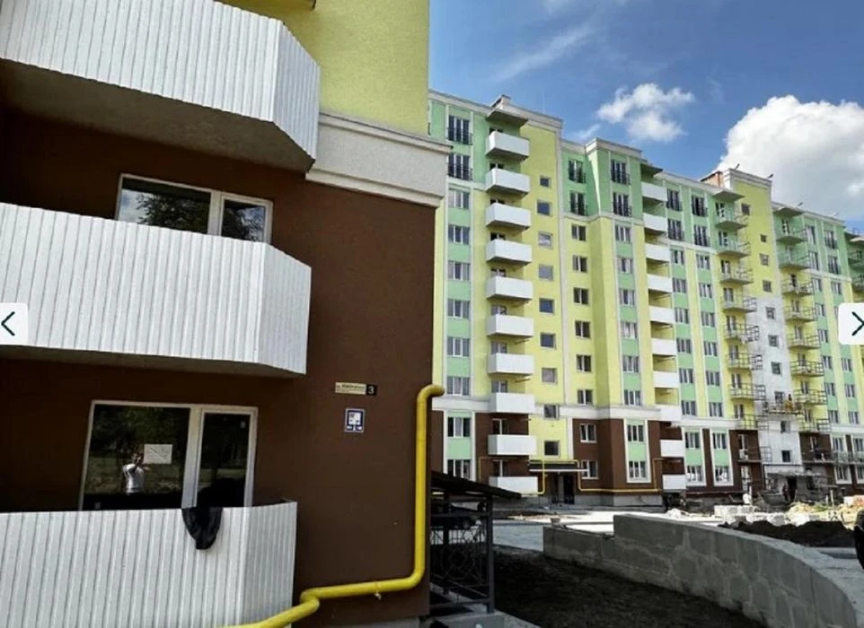 Продам 1к квартиру на Садах 2. код 3759