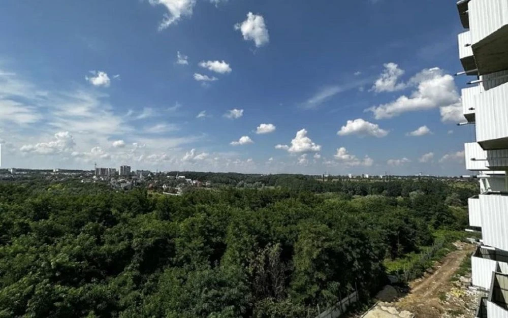 Продам 1к квартиру на Садах 2. код 3759