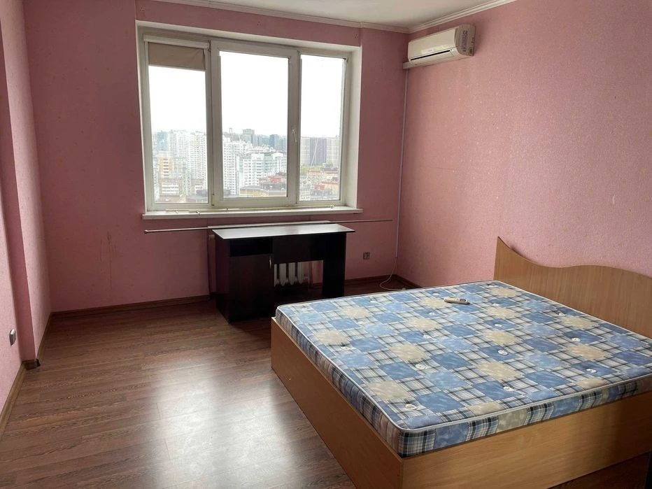 Продаж 3-кім. кварт м. Київ, вул. Михайла Гришка, 9 (Позняки