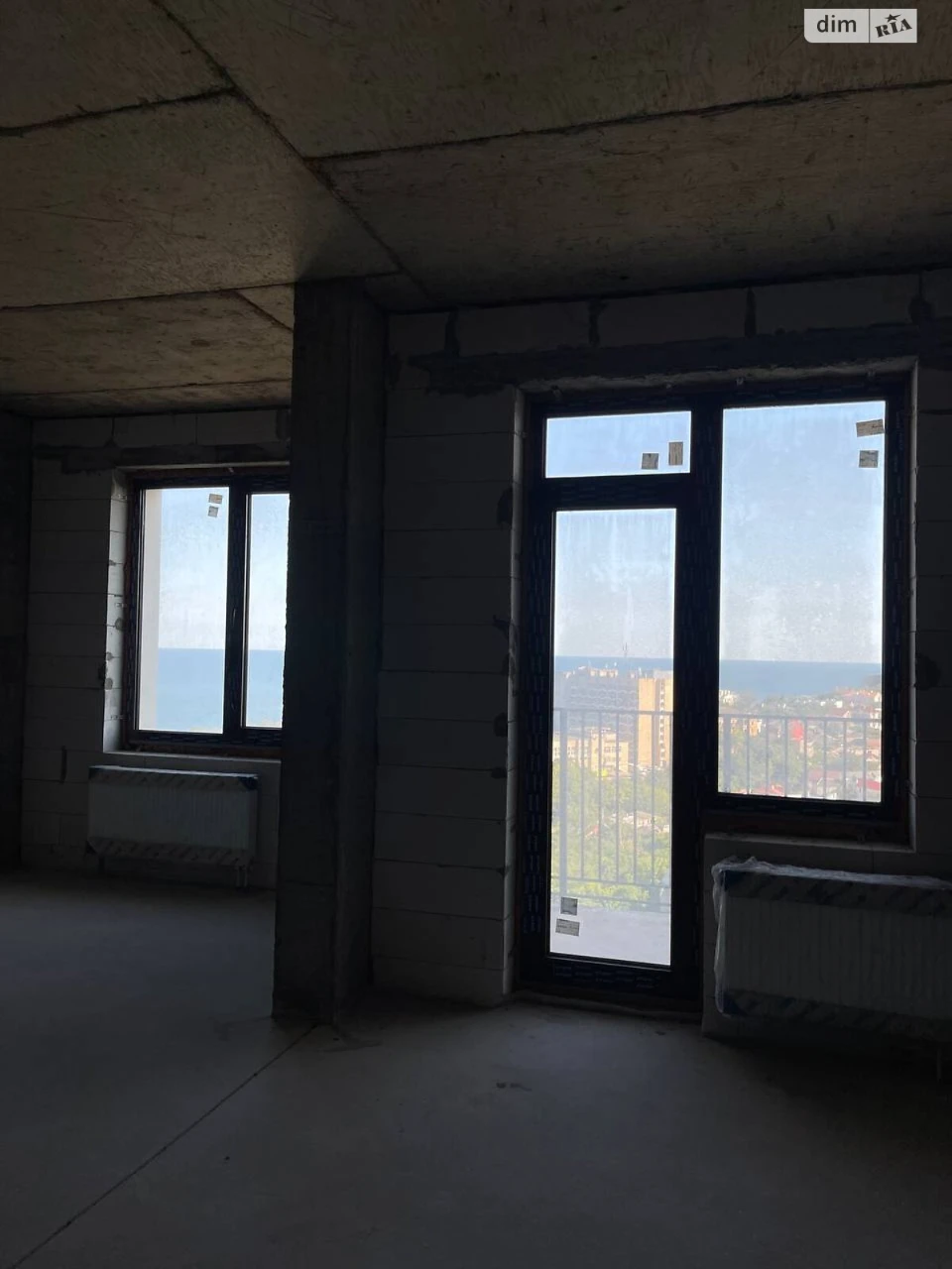 Продажа квартиры Золотой Берег.
