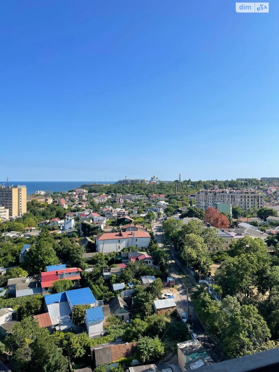 Продажа квартиры Золотой Берег.