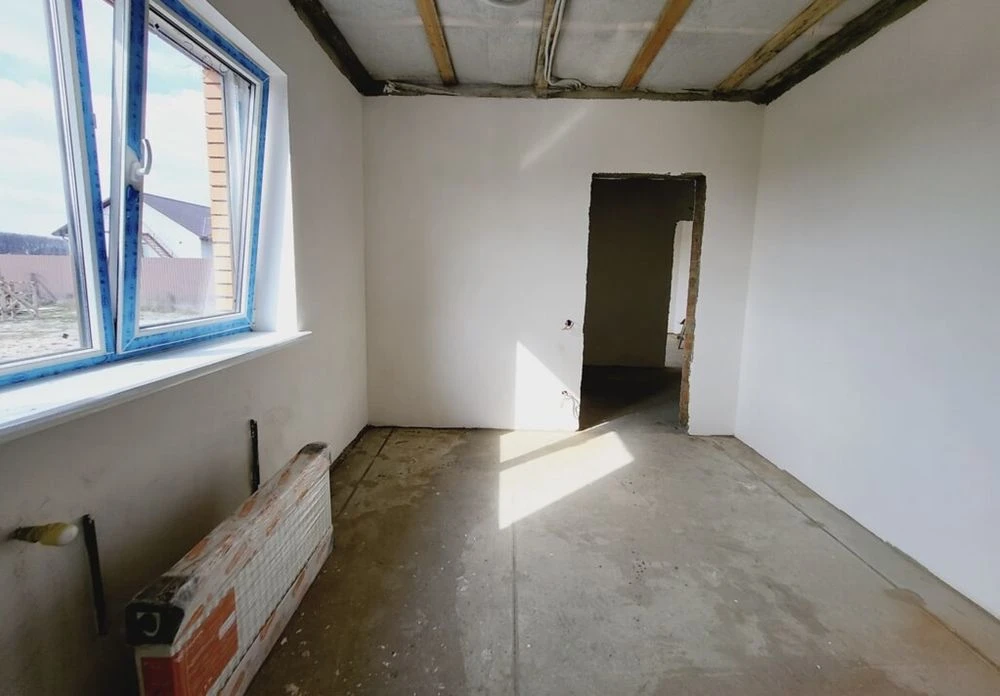 For sale One-story house Old town 5 acres in the city