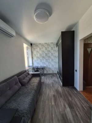 Selling a one-room apartment near Shevchenko Plant, Academician Bogomo Street