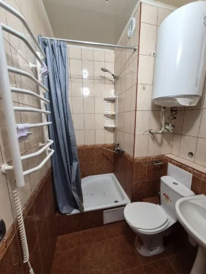 Selling a one-room apartment near Shevchenko Plant, Academician Bogomo Street