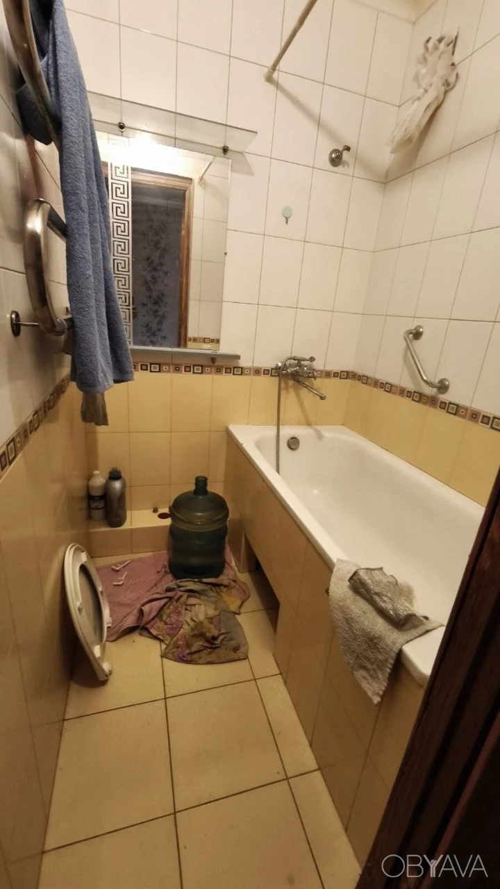 For sale 2k sq m Dzyuba (Sosninykh), 2b, Borshchagovka, Kolibris. GAZ