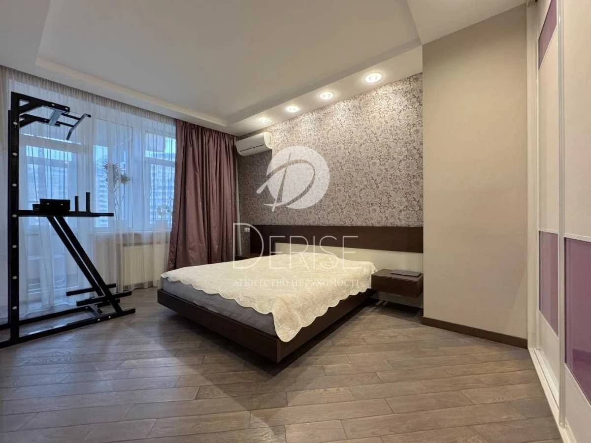 2-room apartment for sale 90 m², Staronavodnytska St., 6B