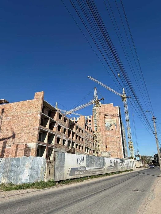 Продажа 1-комнатной квартиры в ЖК Княгинин с видом на горы