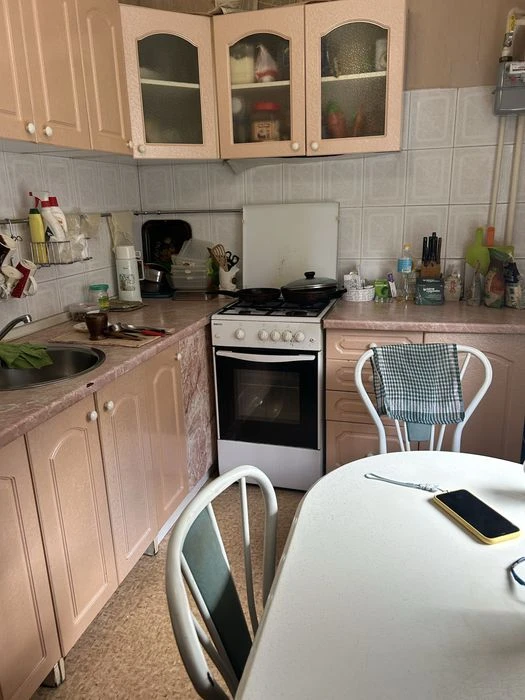 3 rooms for sale. apartment on Borodinskaya Street!