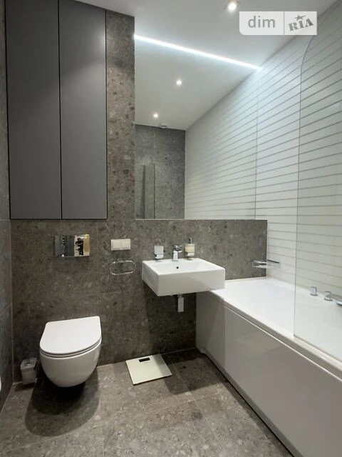 Продажа 2к квартиры 86 кв. м на наб. Днепровская 14 • ID 3470
