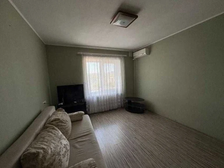 1 room in BRICK with renovation and kitchen 9m on PEREMOZ (720667)