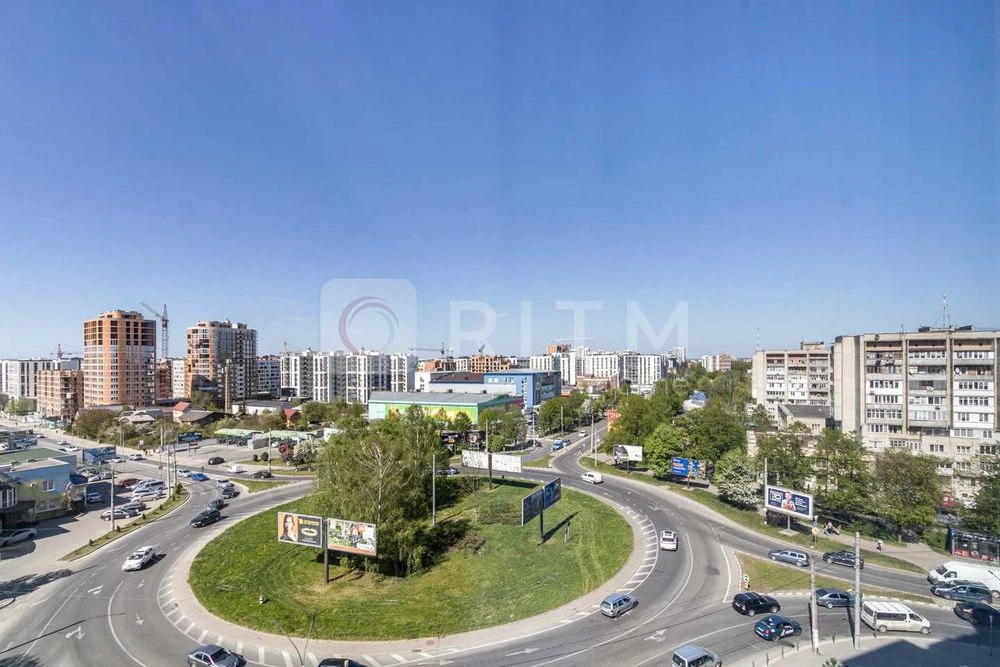 Продається світла та простора 2-кімнатна квартира площею 65