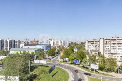 Продається світла та простора 2-кімнатна квартира площею 65