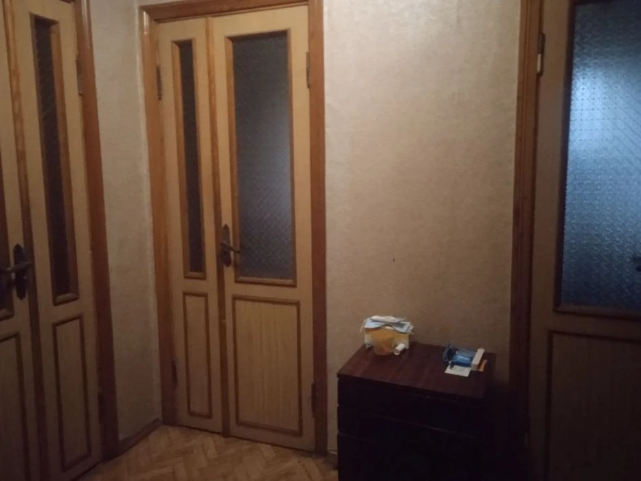 I will sell a 3-room apartment