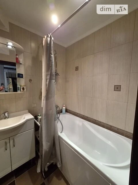 Sale of 1-room apartment 37 sq. m. on Panteleimon Kulisha Street 11 •