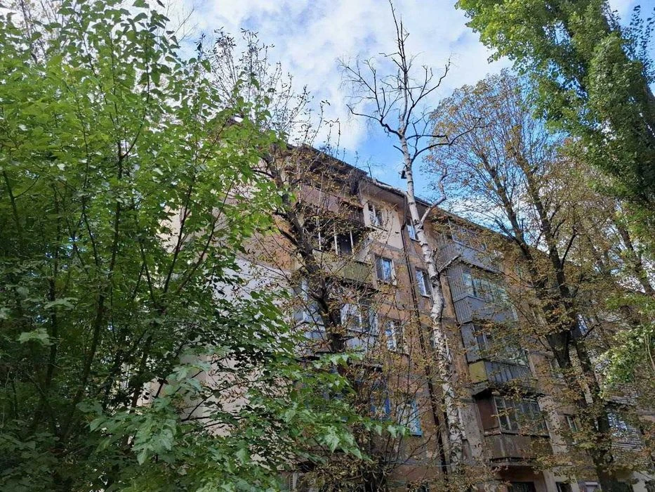 Продам 2-комнатную квартиру на Рабочей