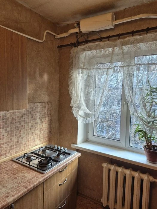 Продам 2-комнатную квартиру на Рабочей