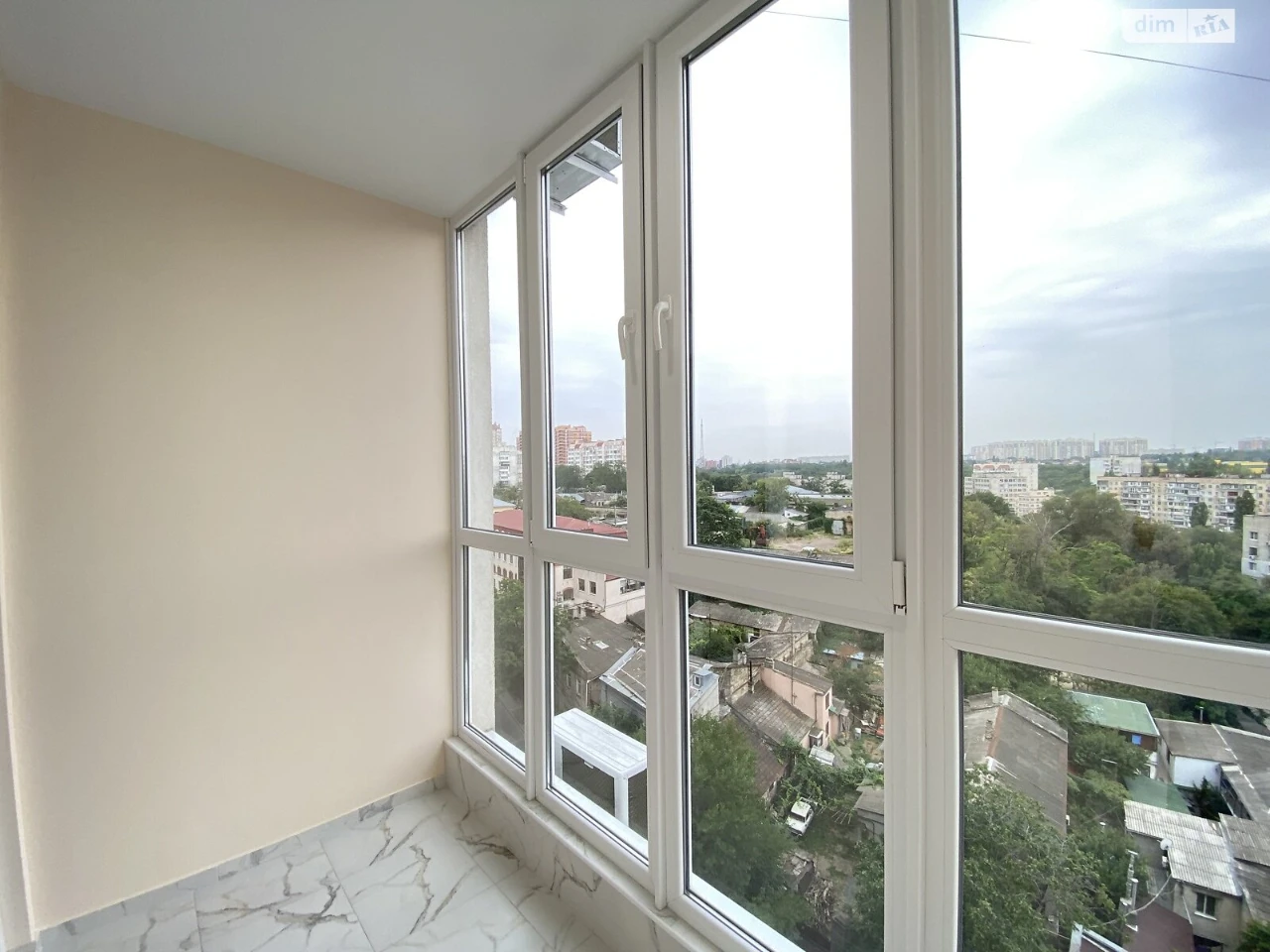 Продажа квартир Приморский.