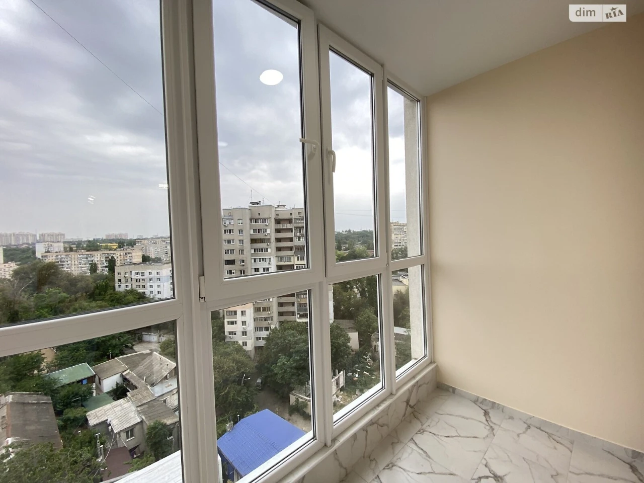 Продажа квартир Приморский.