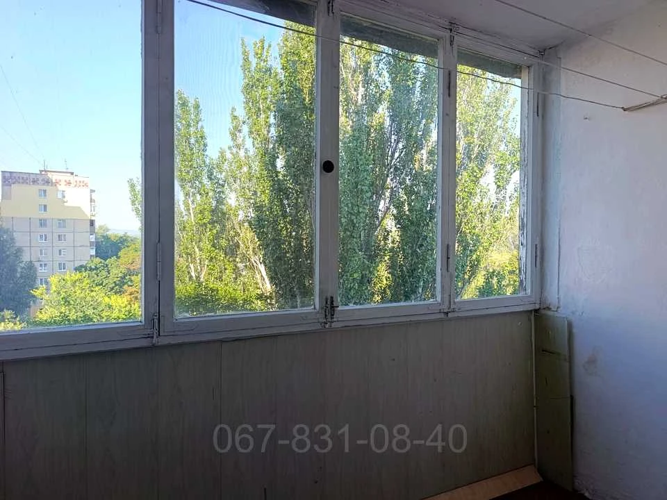 Квартира. Дніпро, Червоний камінь вул.