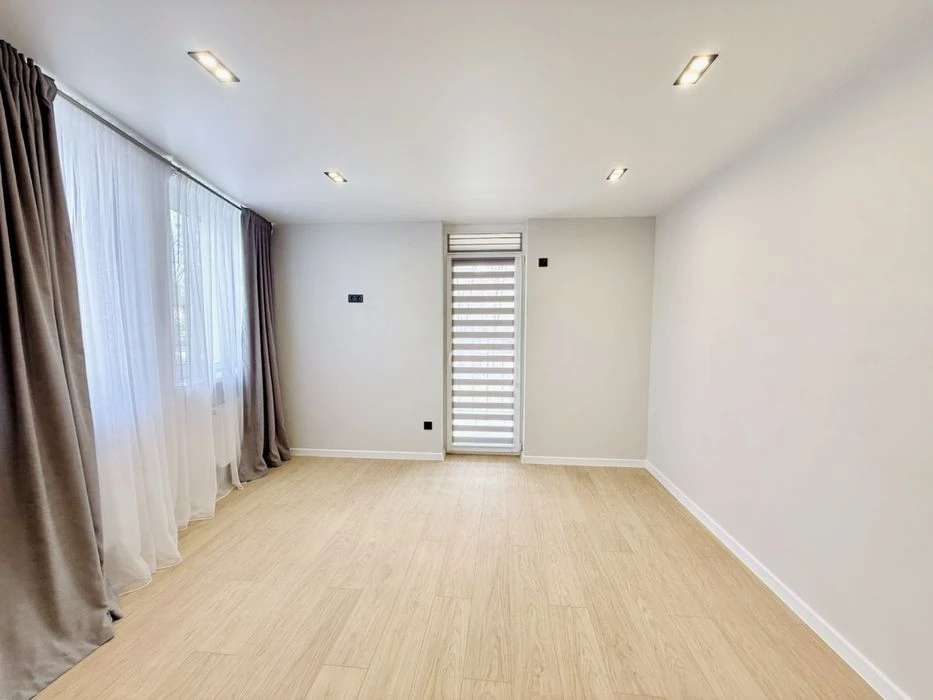 2 bedroom apartment 69 sq m