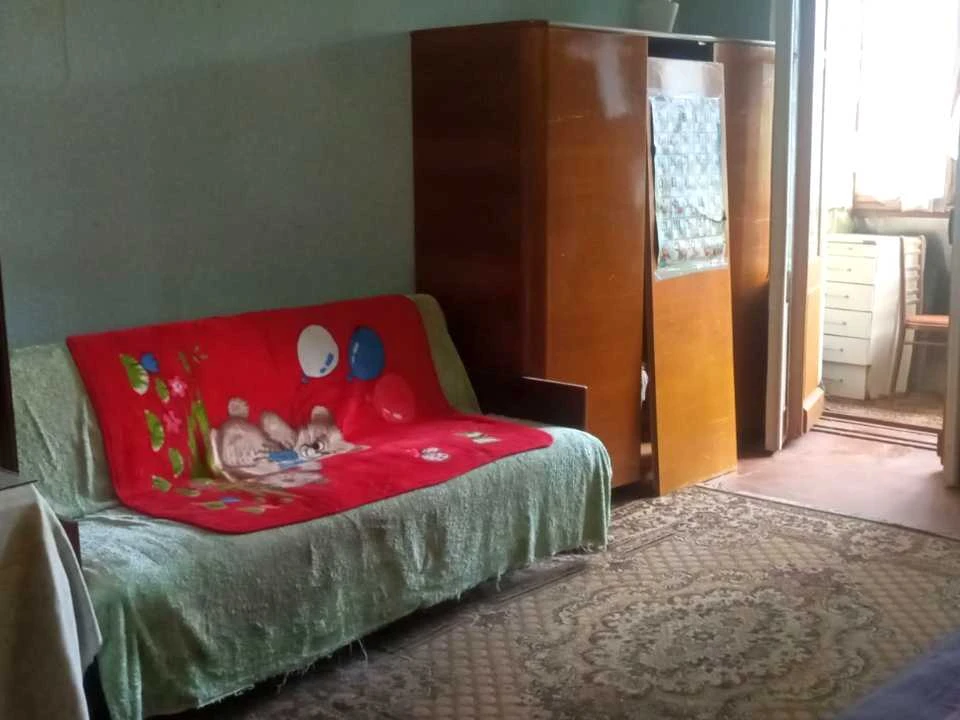Apartment. Kharkiv, Bayrona Avenue.
