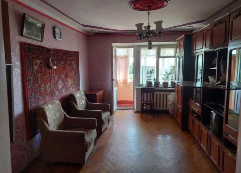 Продаж 2 кімн.квартири в районі Свято-Михайлівського собору