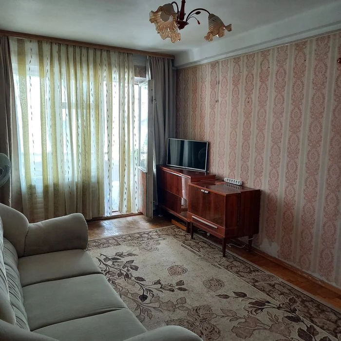 ВЛАСНИК!!  ПРОДАМ  3х комн. Квартиру  в Хортицком районе тор