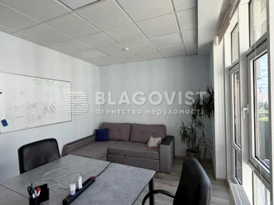 Apartment. Kyiv, Yuliya Zdanovskaya St. (Lomonosova)