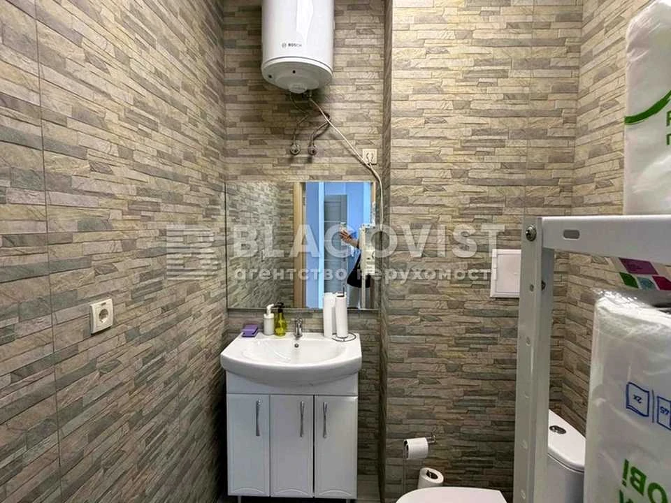 Apartment. Kyiv, Yuliya Zdanovskaya St. (Lomonosova)
