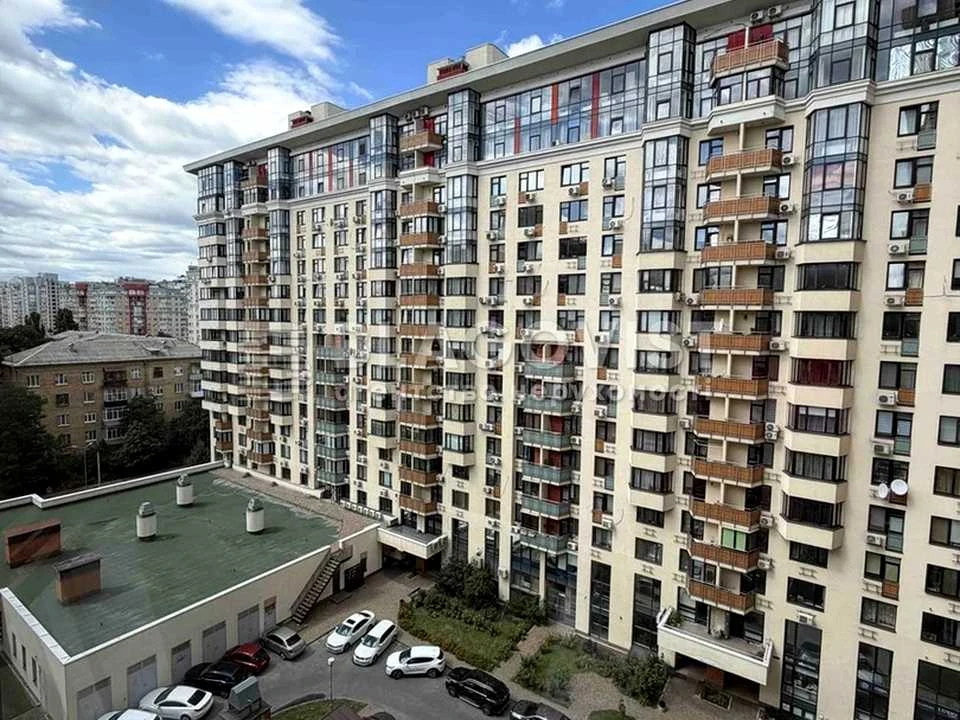 Apartment. Kyiv, Yuliya Zdanovskaya St. (Lomonosova)