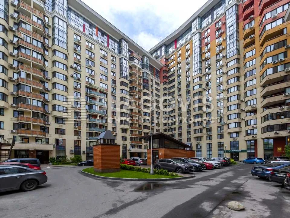 Apartment. Kyiv, Yuliya Zdanovskaya St. (Lomonosova)