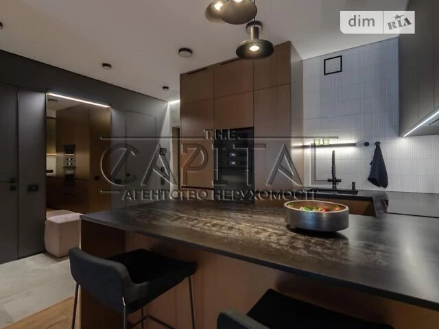 Sale of 1-room apartment 57 sq. m on Knyazya Romana Mstislavycha Street