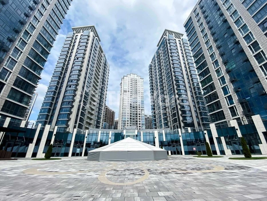 $2950 m2 | WITHOUT % | 57 m2 | 1-k, residential complex Novopecherski Lypky | 8th h